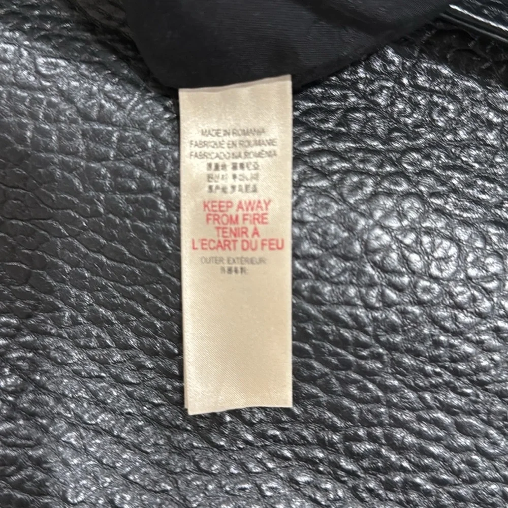 Burberry Grifford Grain Leather Messenger Bag - Picture 5 of 6